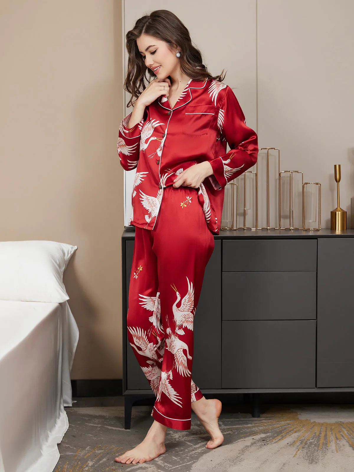 19Momme Pyjamaset Dames Lange Mouwen Van Zuivere Zijde Met Bedrukte Afwerking