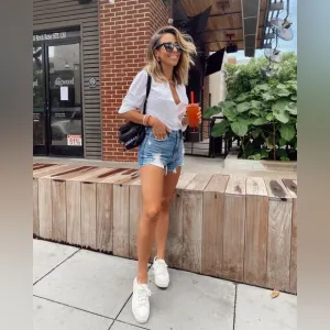 Abercrombie &amp; Fitch Curve Love The Cutoff Mom Denim Jean Shorts