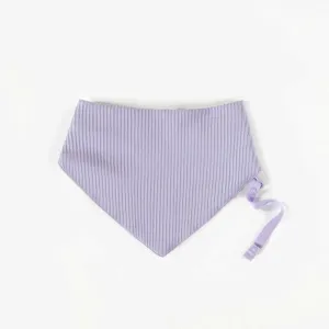 Bavoir mauve uni en coton biologique, naissance || Plain purple bib in organic cotton, newborn