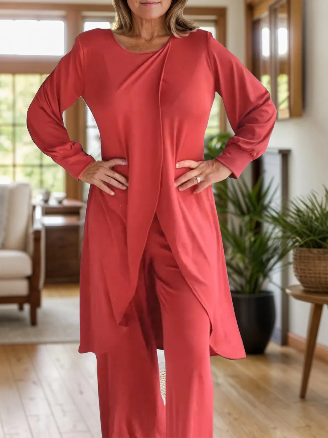 Fashion Royalty Round Neck Long Sleeve Top and Pants Set