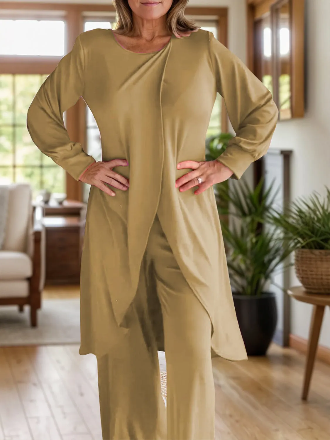Fashion Royalty Round Neck Long Sleeve Top and Pants Set