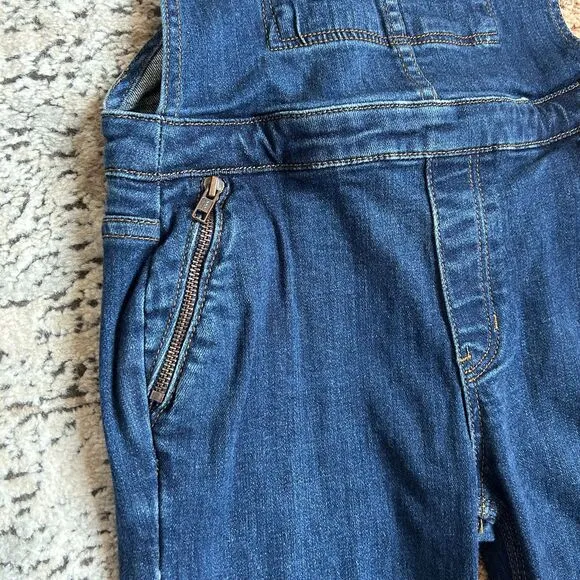 FREE‎ PEOPLE Kiley Slim Overalls Dark Wash Denim Jeans Zip Pockets Women's Sz 26