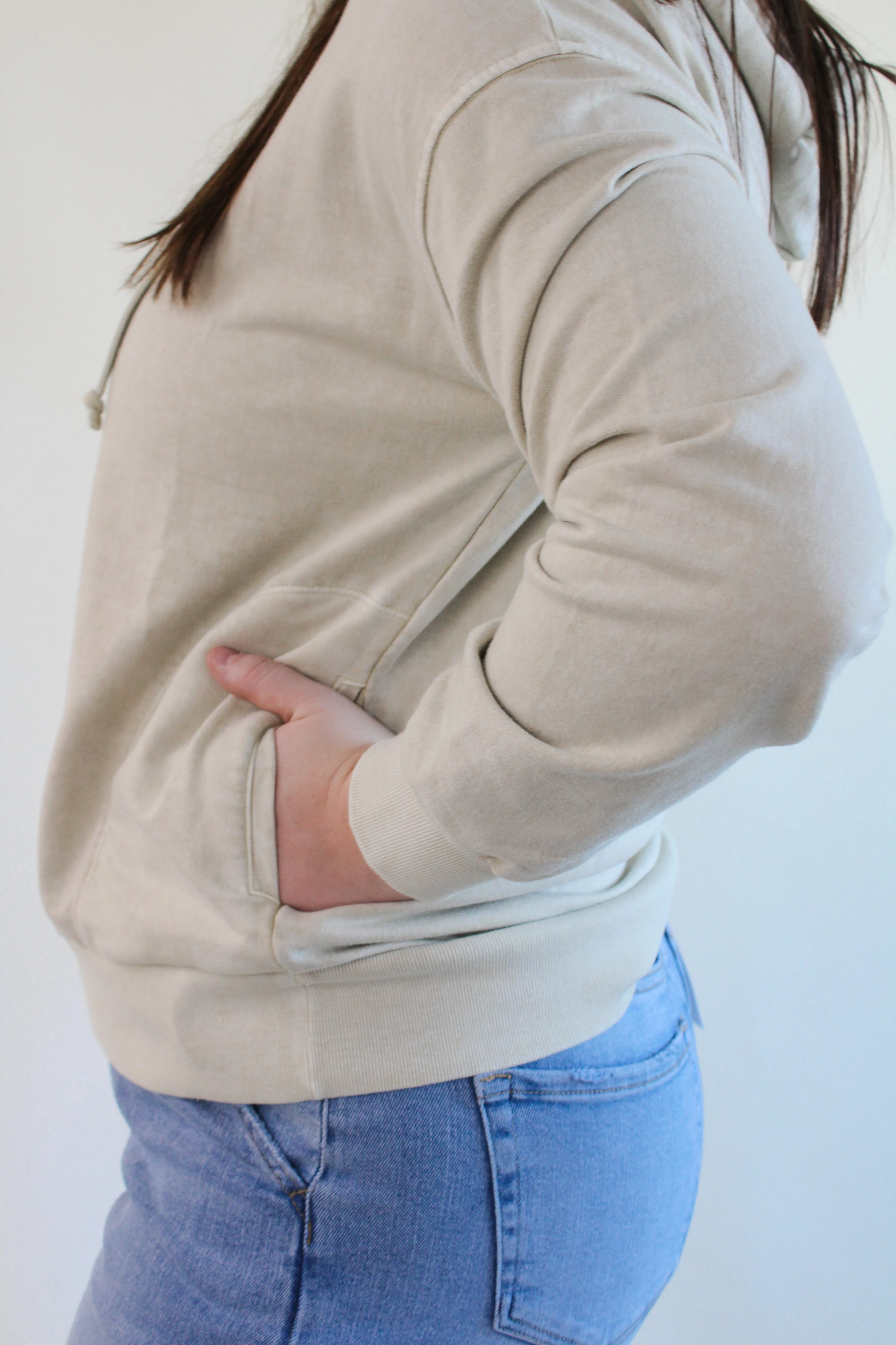 HAYES WASHED HENLEY SWEATSHIRT