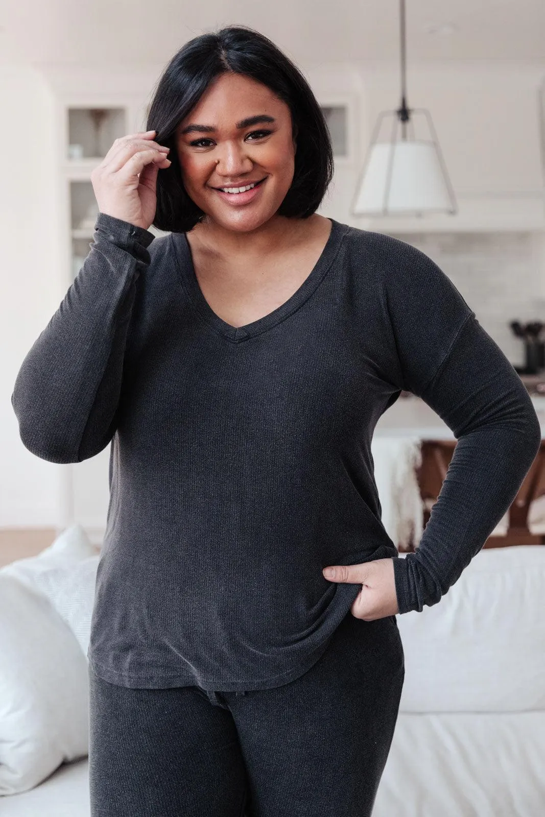 Hazel Blues® | Essential Lounge Top In Black Lava