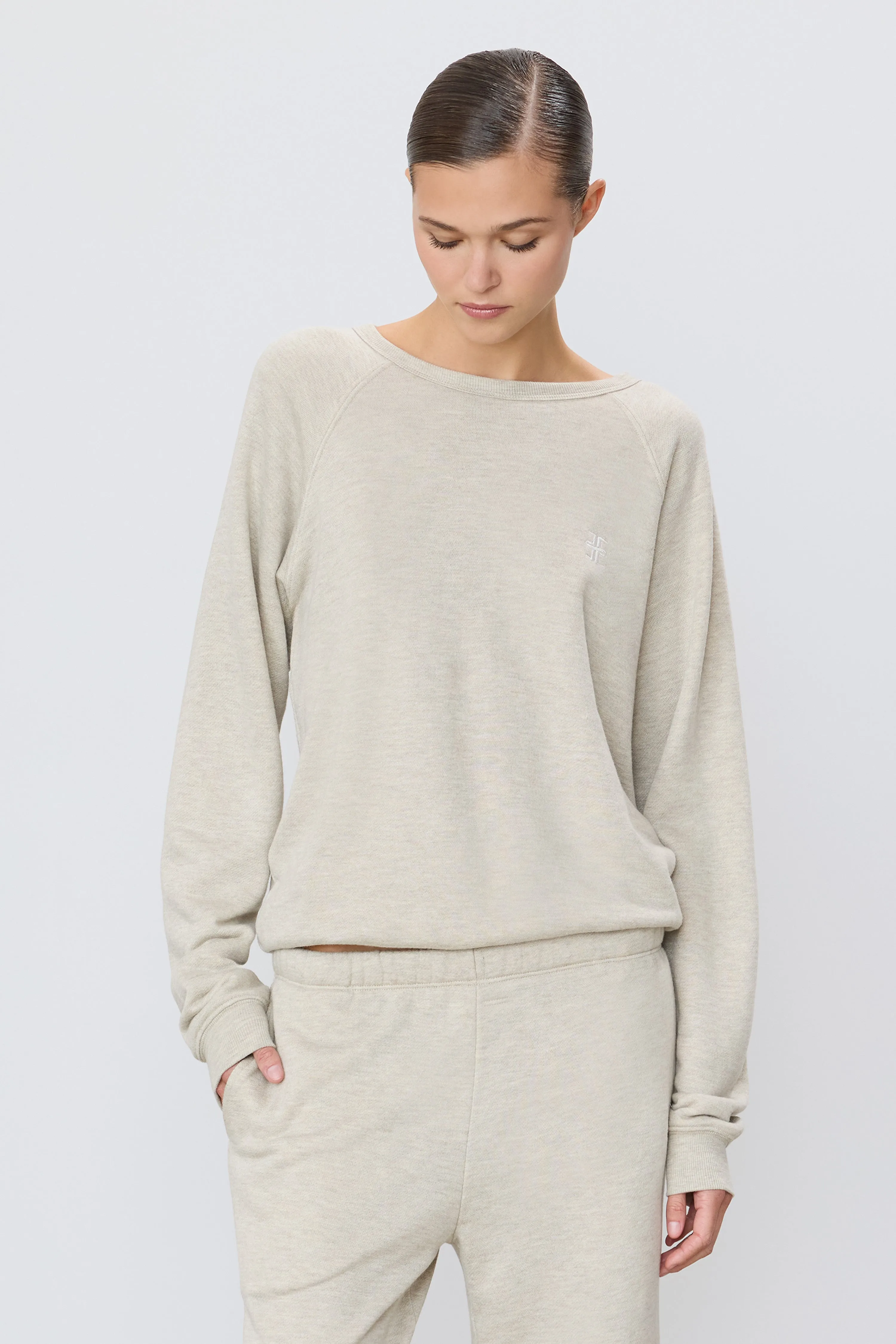 Oversized Raglan Sweatshirt