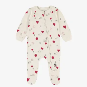Pyjama une-pièce crème à motif de petits cœurs rouges, bébé || Cream one-piece pajama with little red hearts print, baby