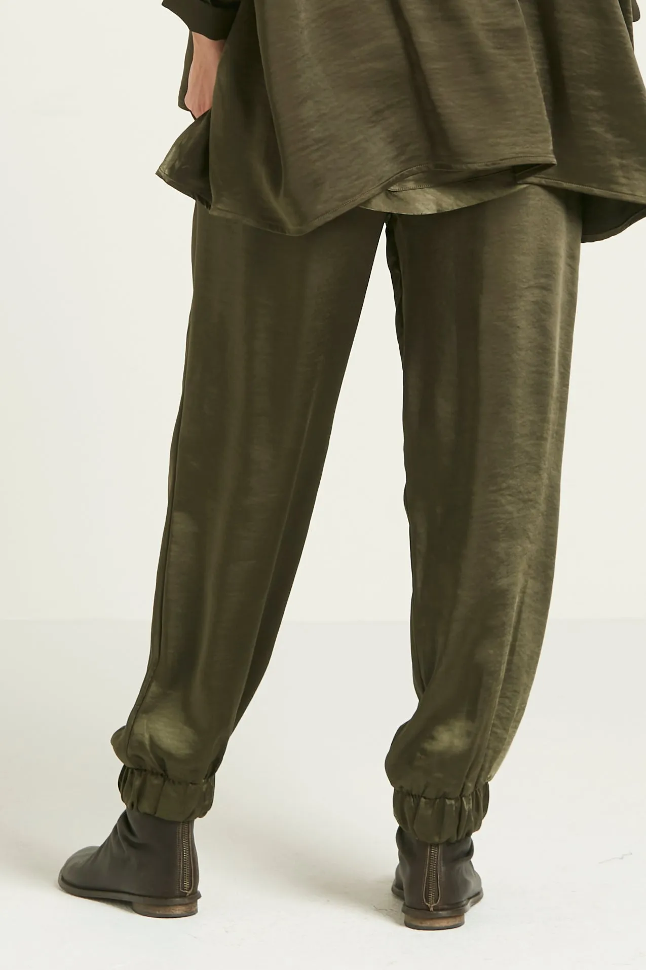 Sateen Jogger