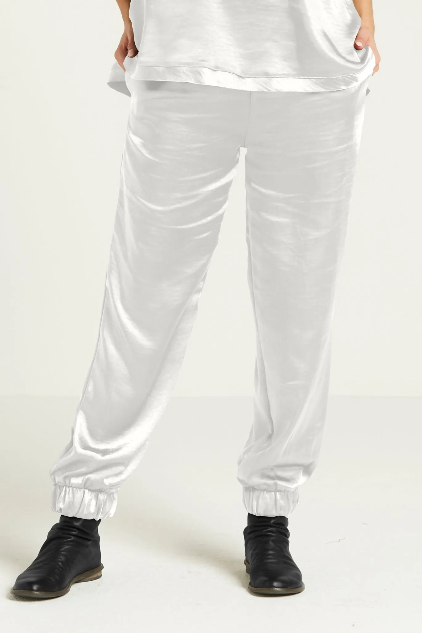 Sateen Jogger