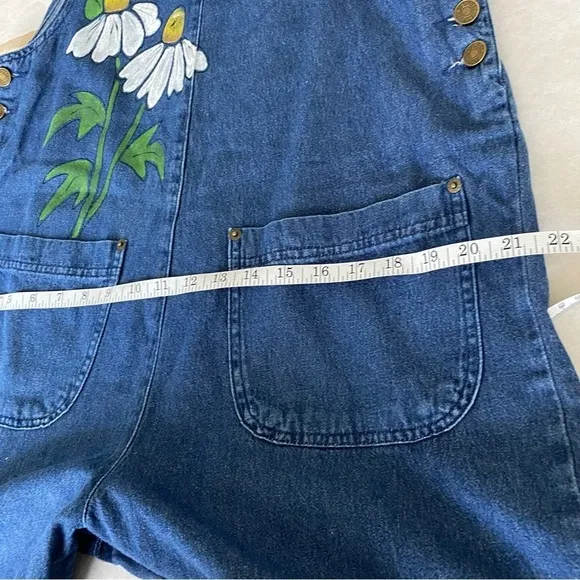 SunBelt Denim overalls Painted white daisies Front pockets Decorative buttons S