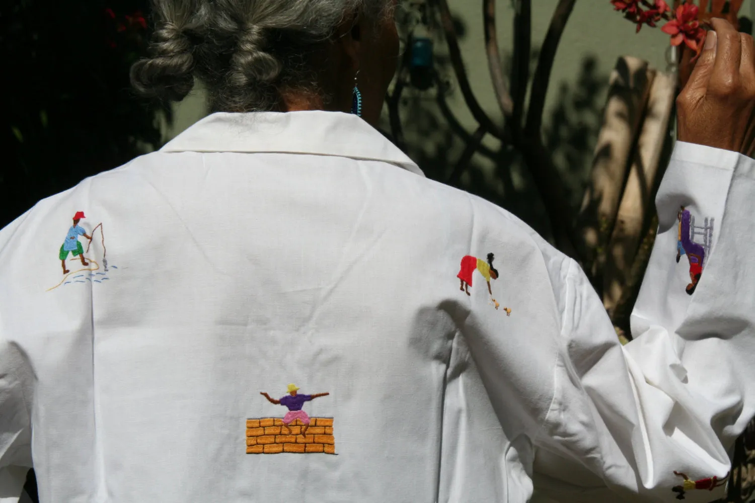 White Lounging Pajamas with Colorful Embroidered African People - Madagascar